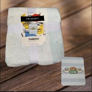 FRIENDS Plush Throw Blanket 50”x60” Friends TV show CENTRAL PERK Coffee